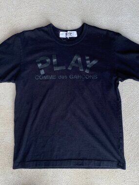 COMME DES GARÇONS PLAY Tonal Logo T-Shirt